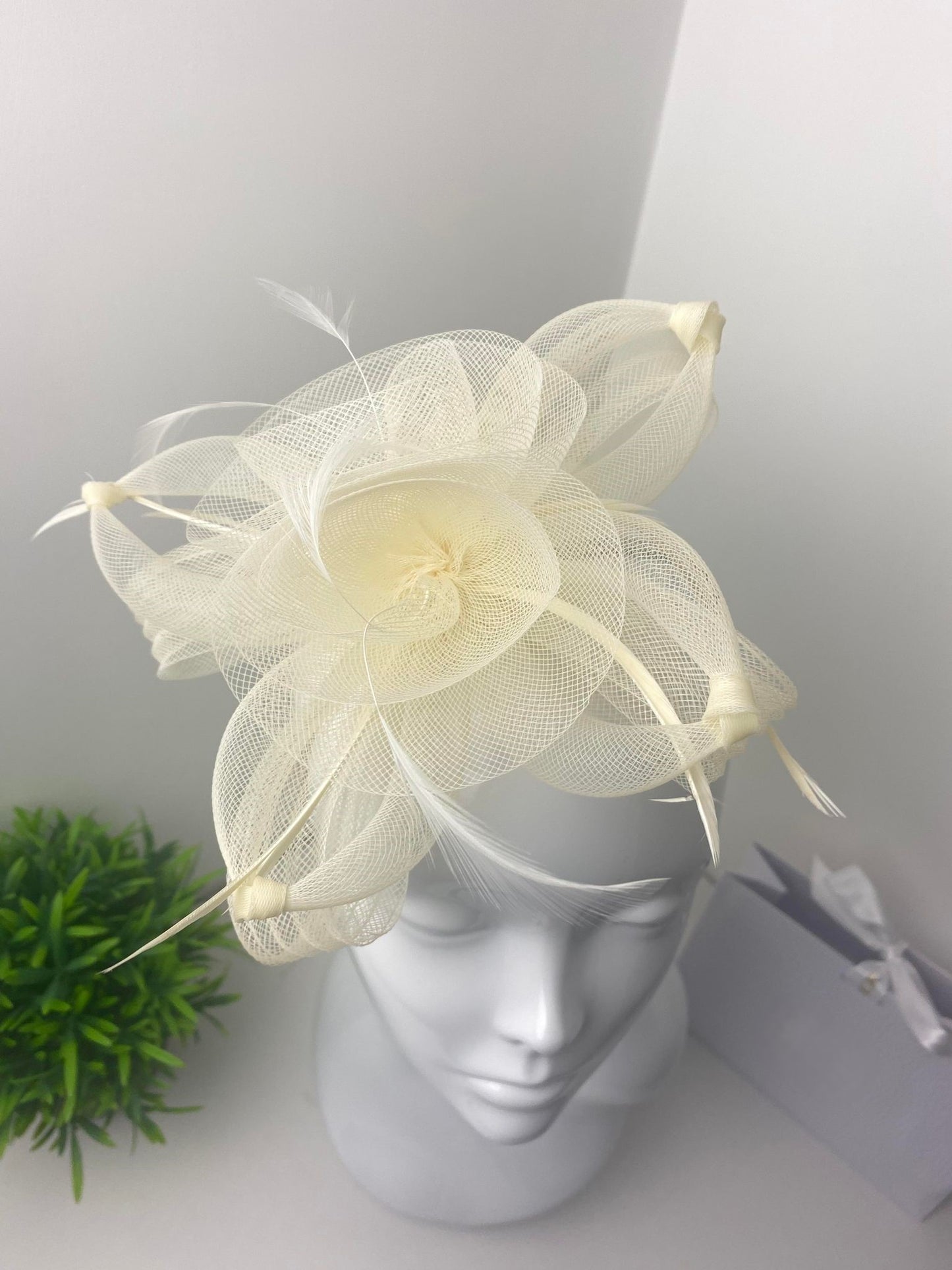 Promise Knotted Cream Fascinator