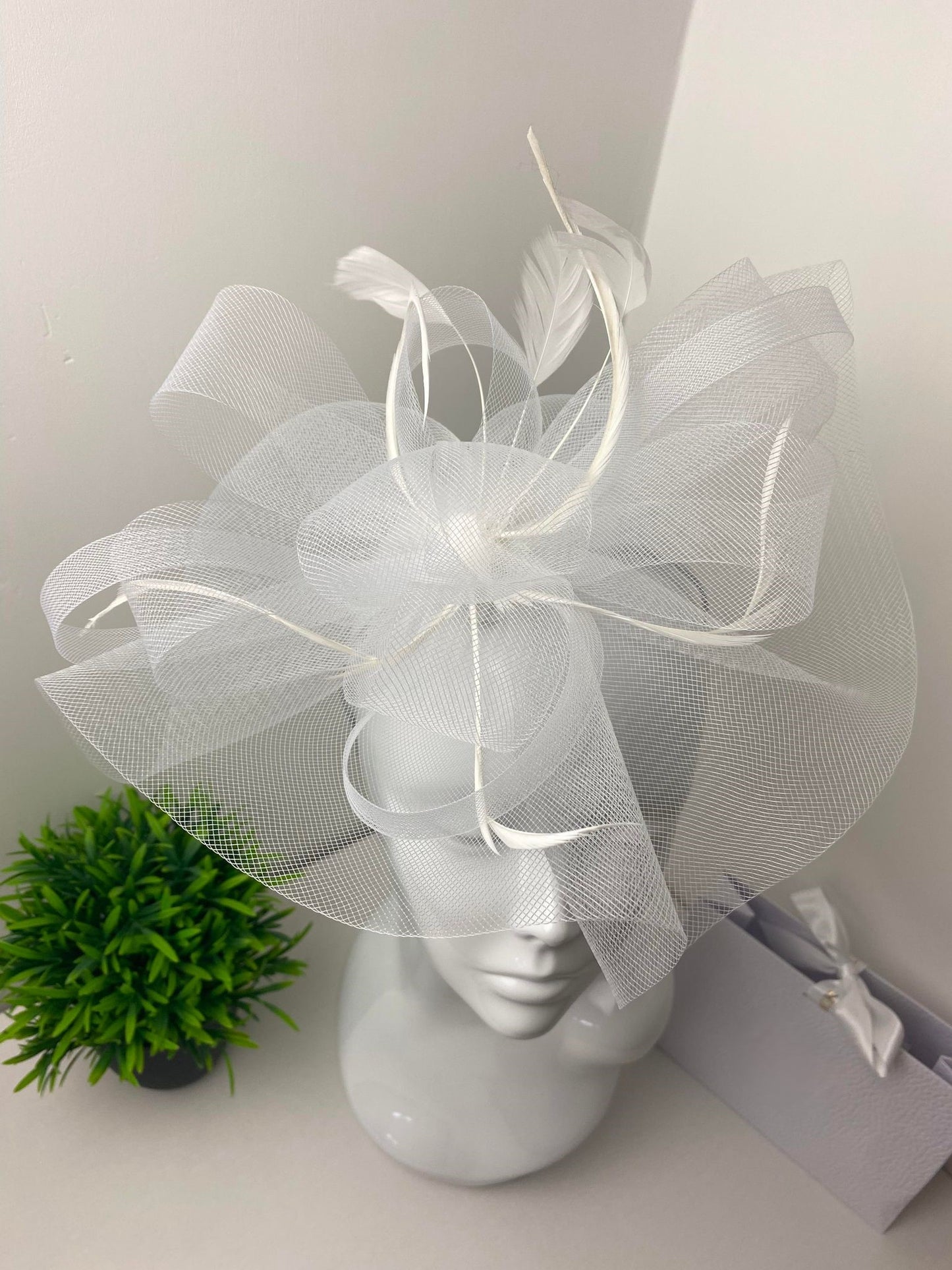 Clarissa Bright White Large Fascinator