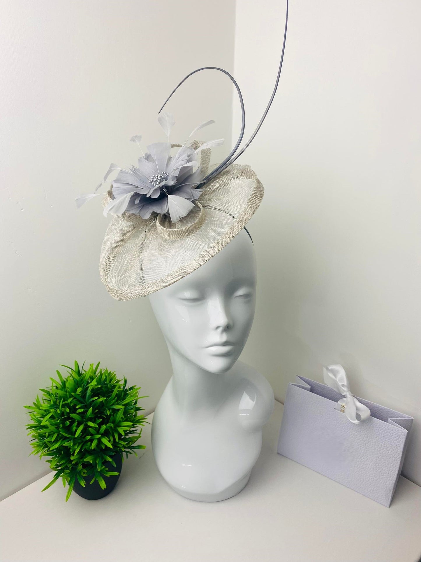 Floral Antara Bloom Light Grey Fascinator