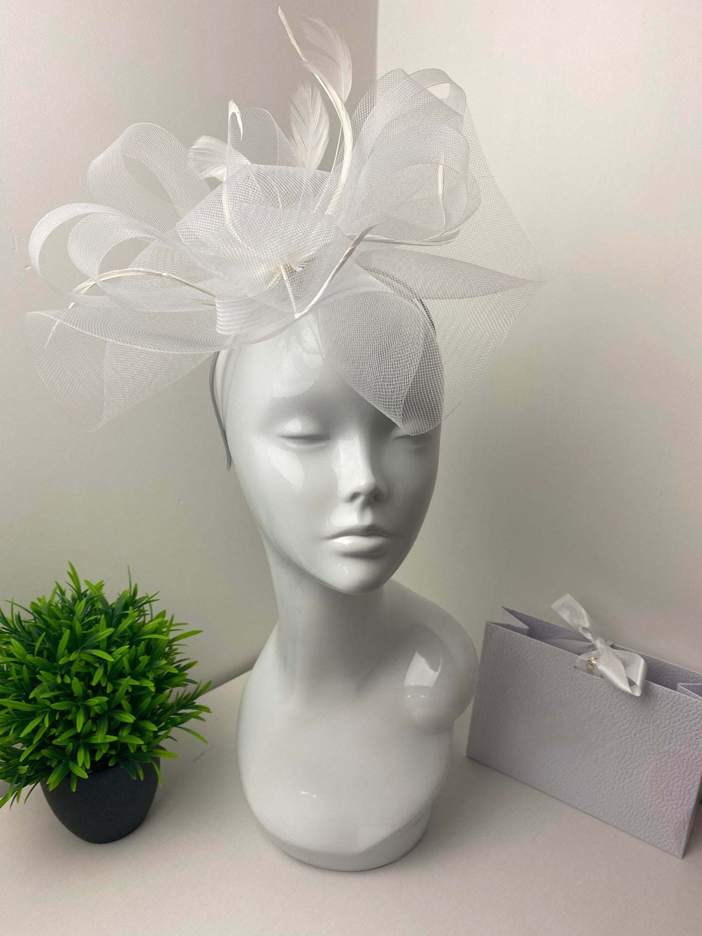 Clarissa Bright White Large Fascinator