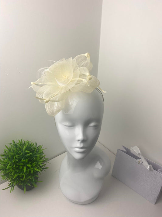 Promise Knotted Cream Fascinator