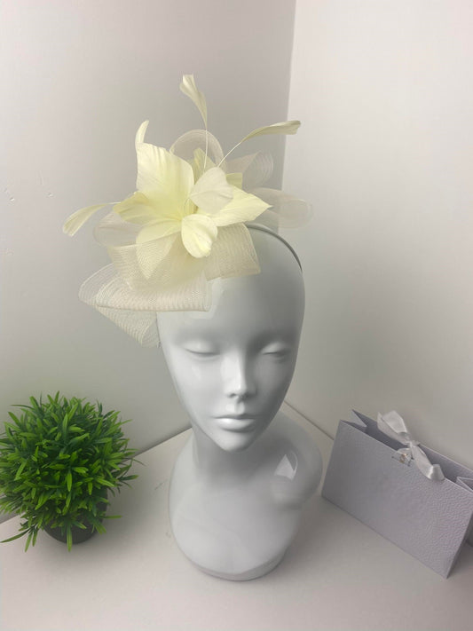 Floral Bloom Cream Feather Fascinator