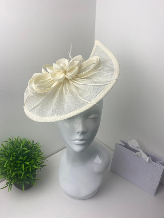 Cream Teardrop Floral Fascinator