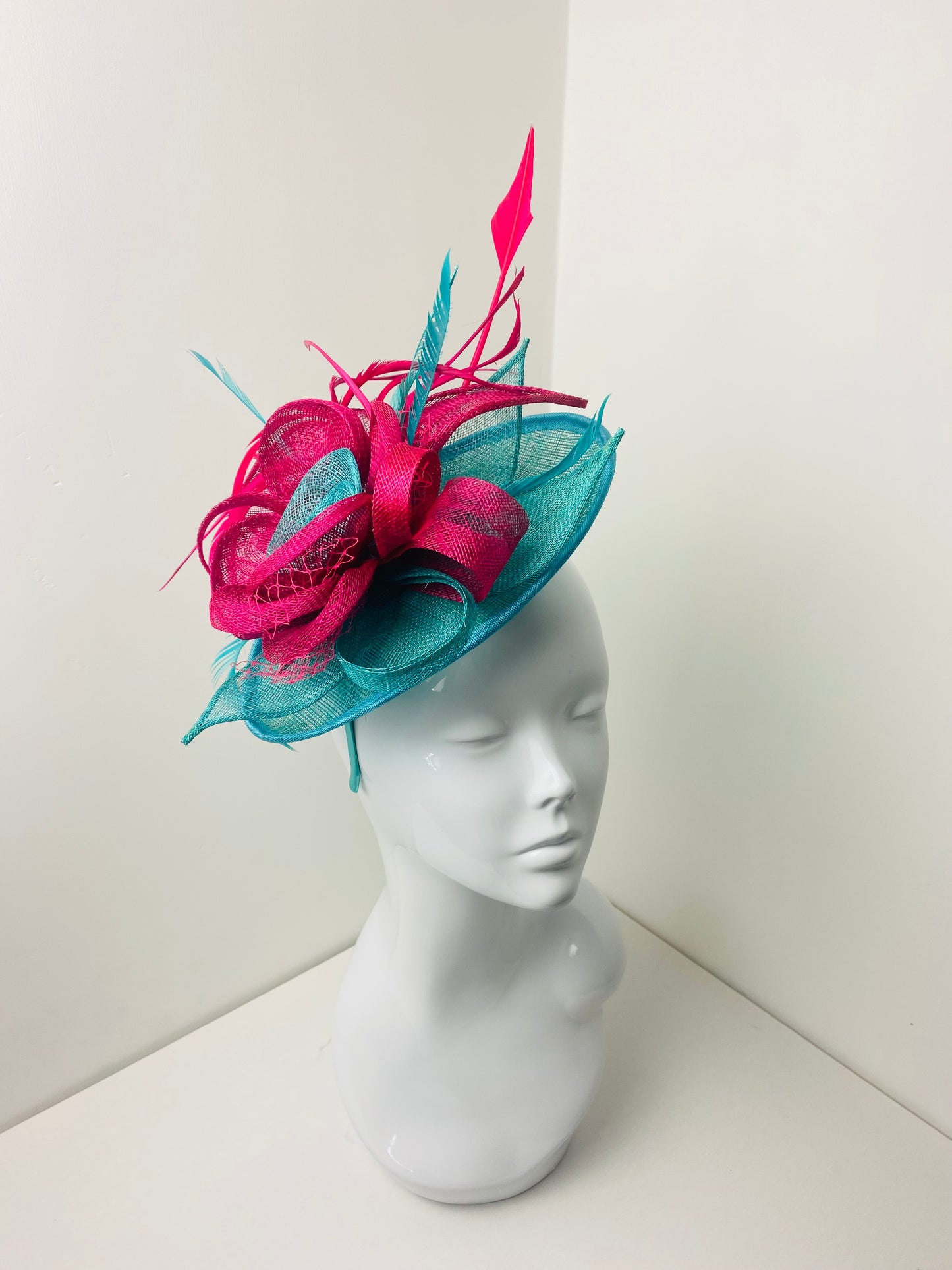 Bespoke Raspberry & Turquoise Oval Disc Hatinator