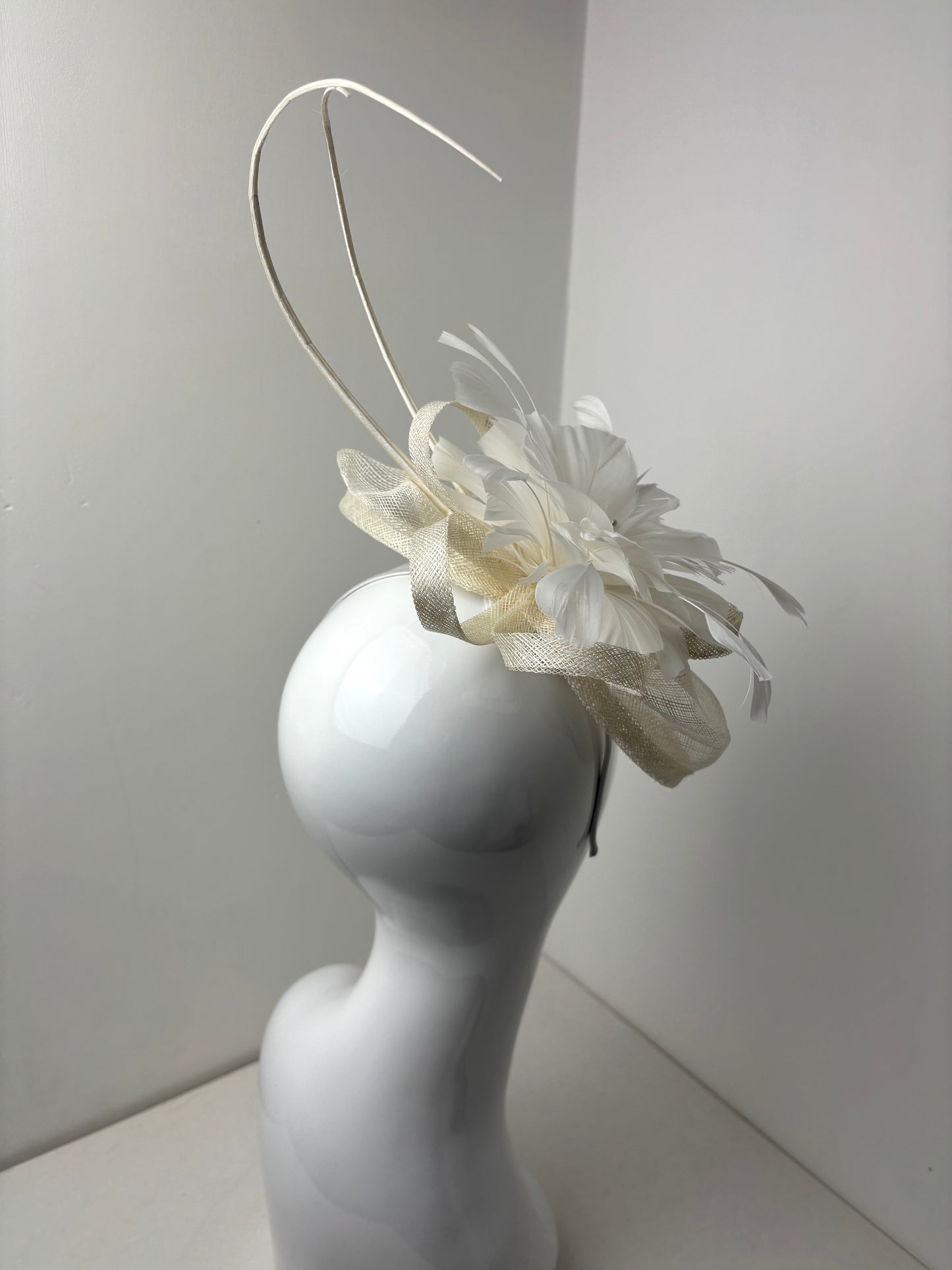 Antara Bloom Off White Ivory Fascinator