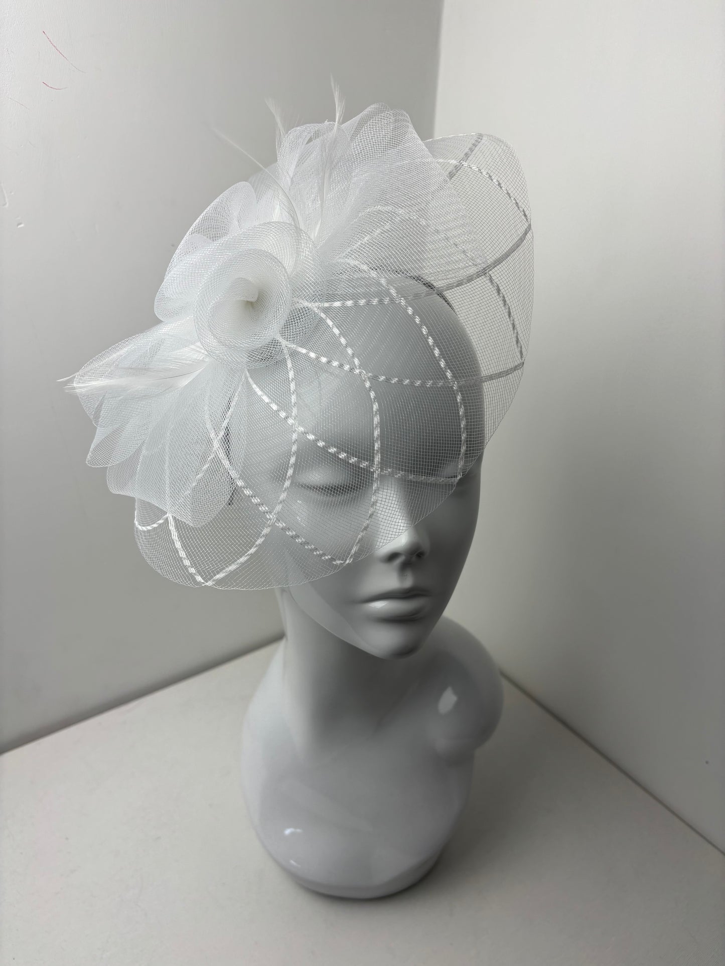 White Geo Veil Crin Floral Fascinator