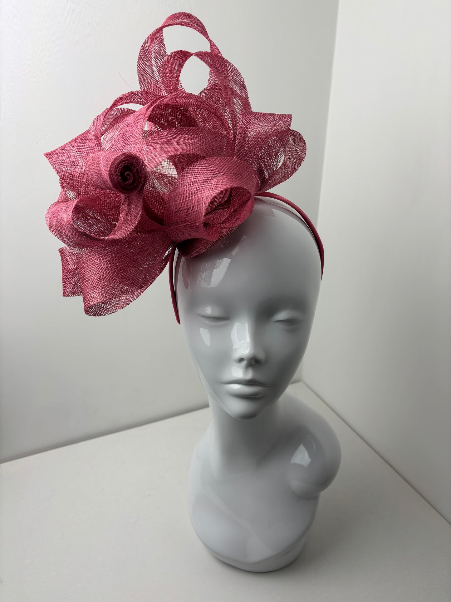 Bespoke Victorian Rose Structured Loop Fascinator