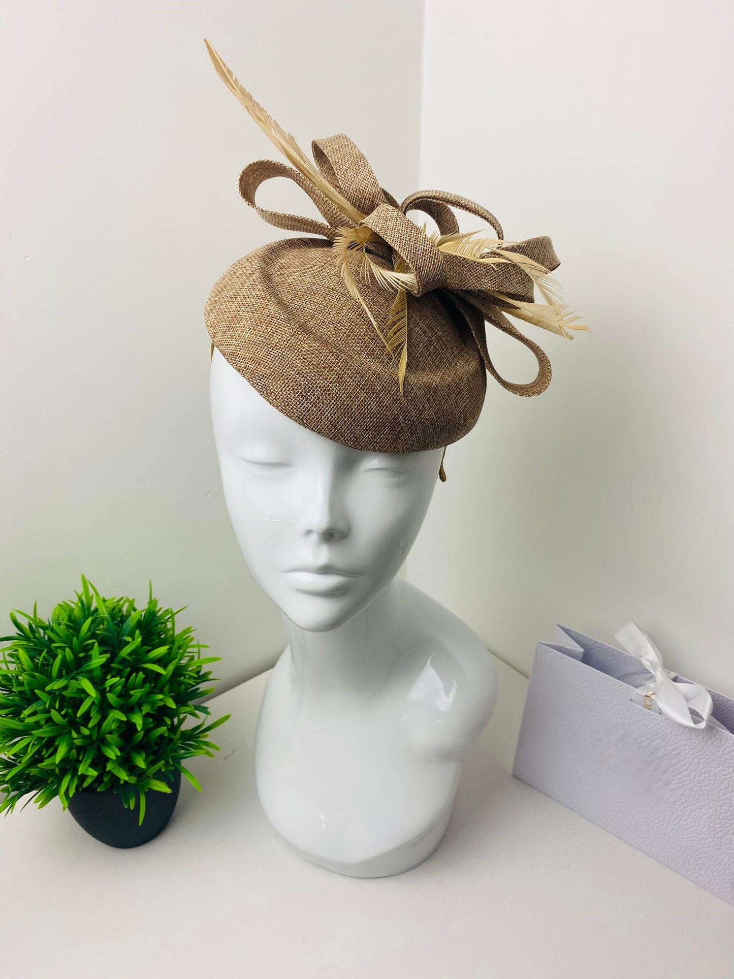 Natural Structured Pillar Box Fascinator