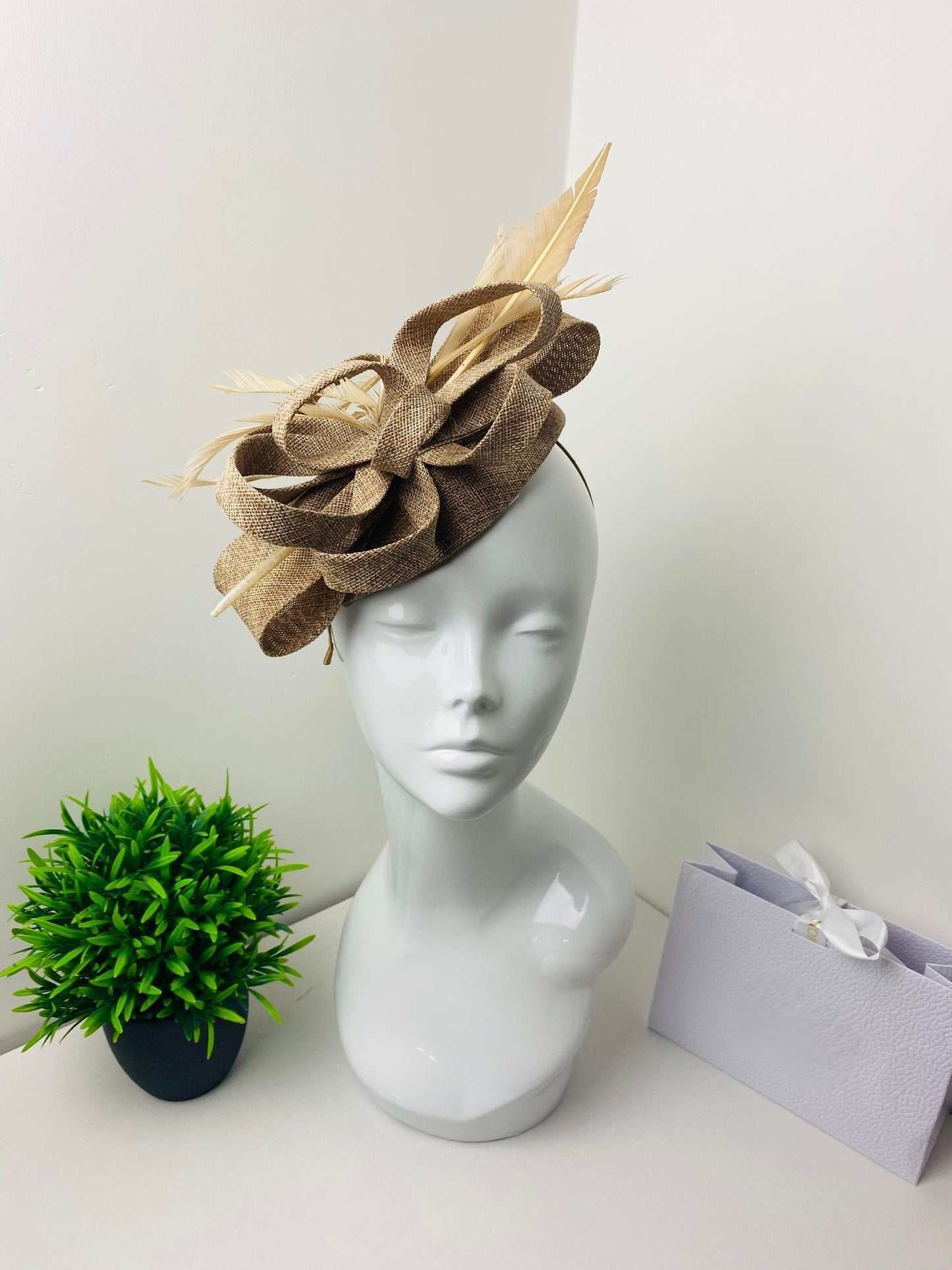 Natural Structured Pillar Box Fascinator