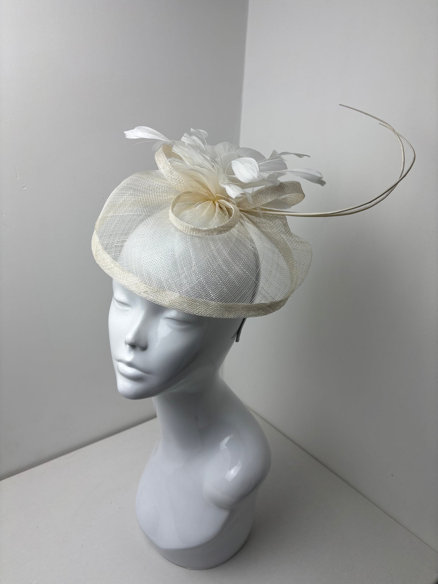 Antara Bloom Off White Ivory Fascinator