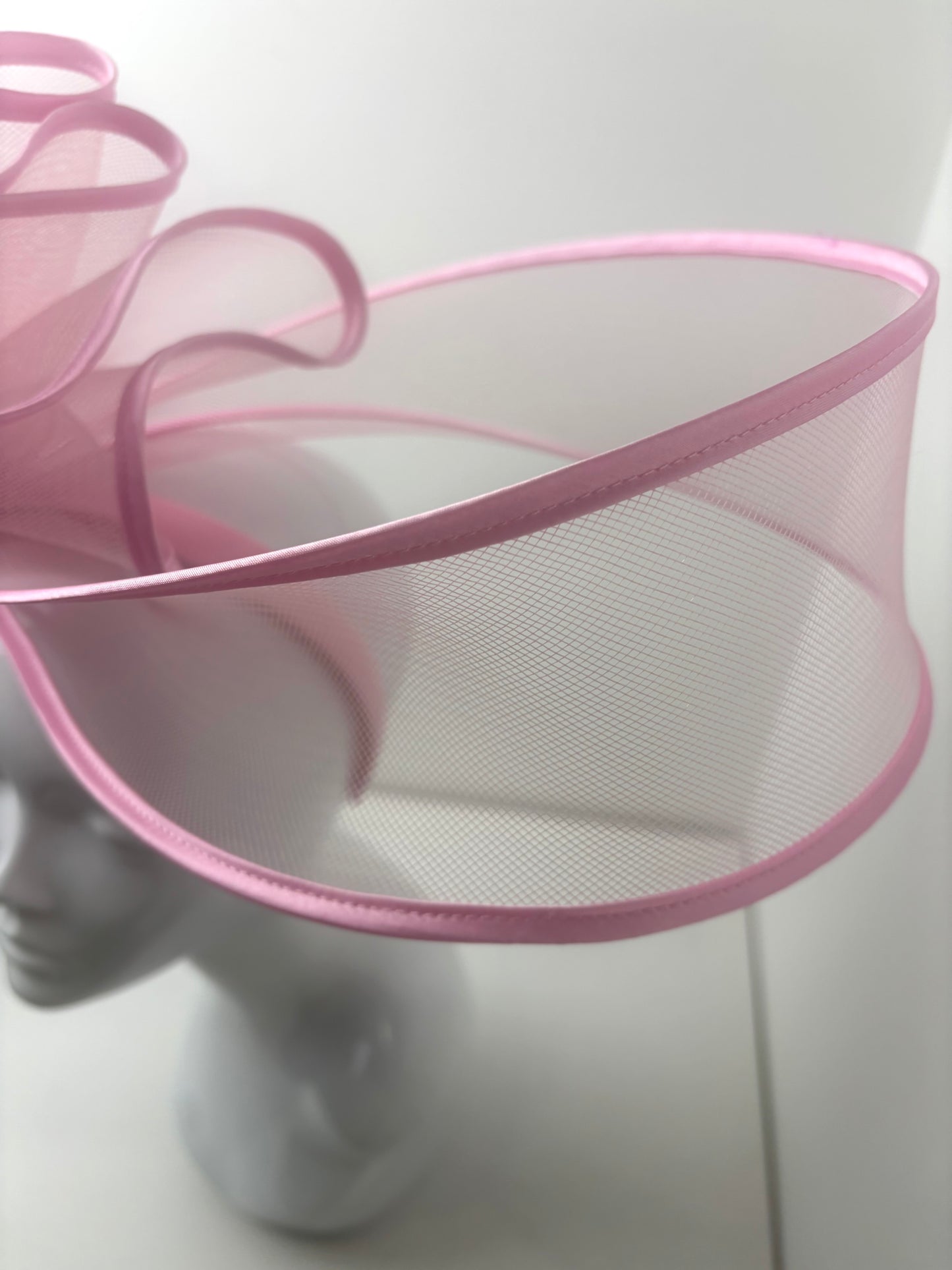 Bespoke Oversize Orbital Bow Structured Pink Fascinator