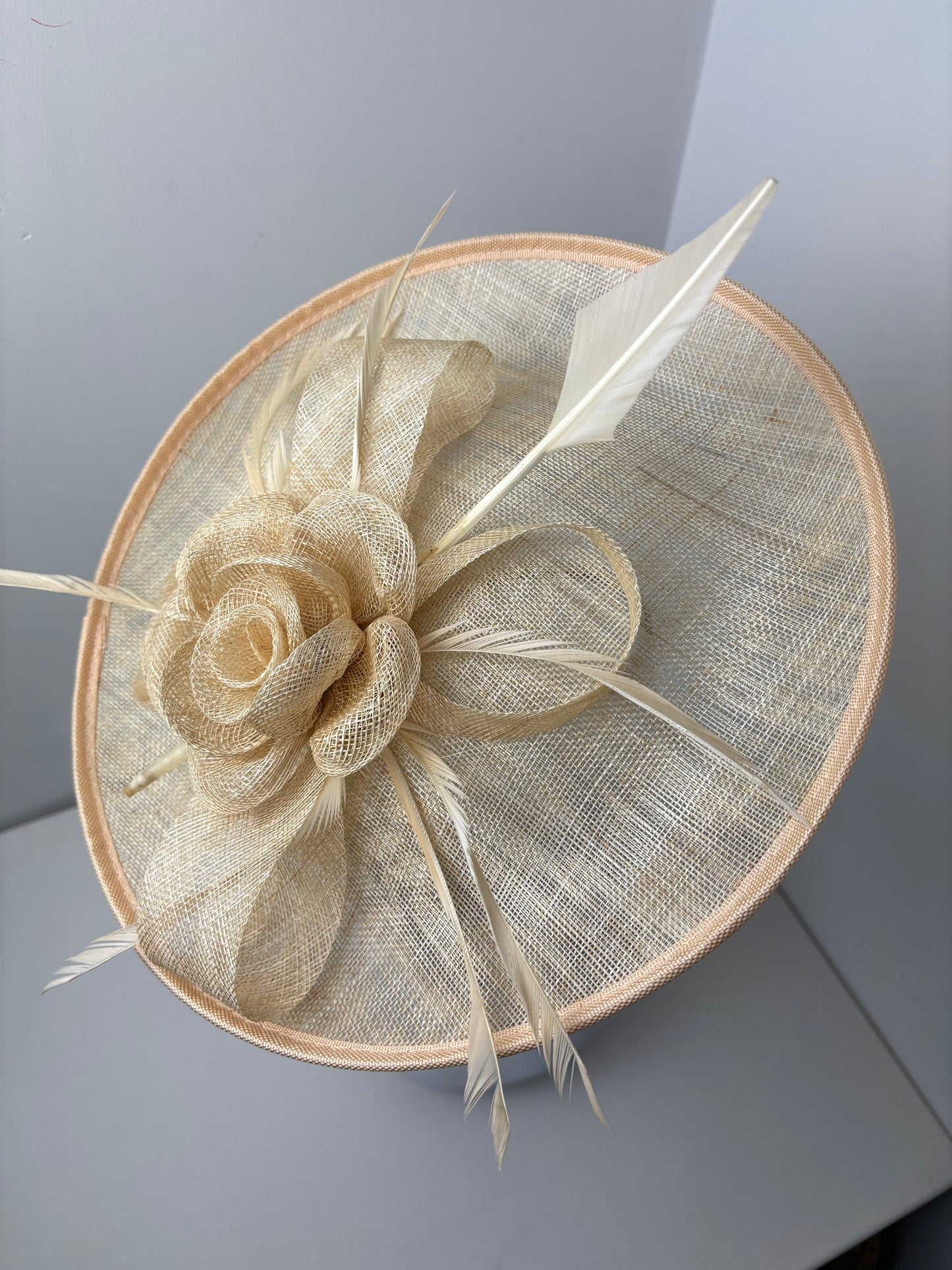 Eternal Cream Round Fascinator