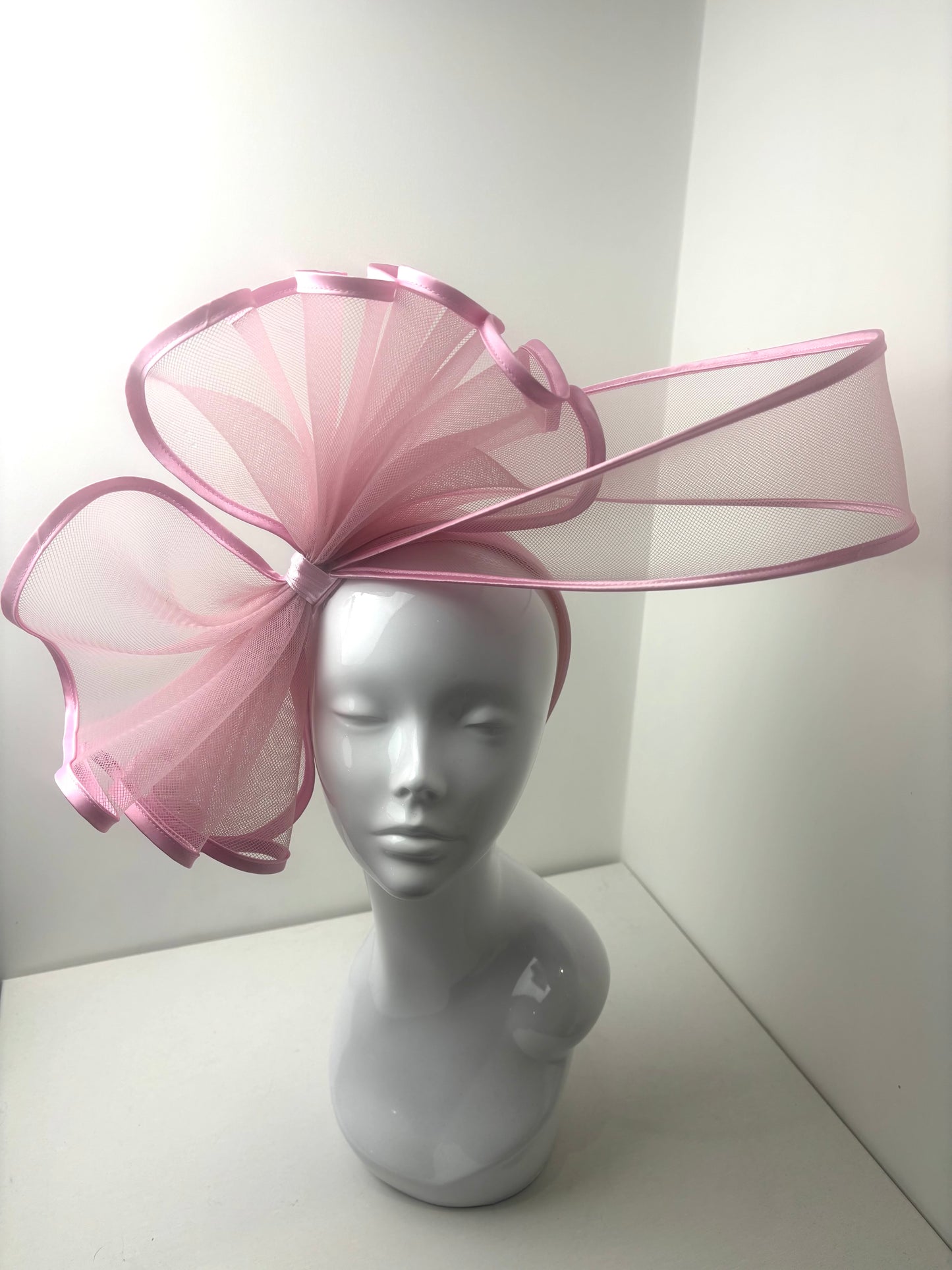 Bespoke Oversize Orbital Bow Structured Pink Fascinator