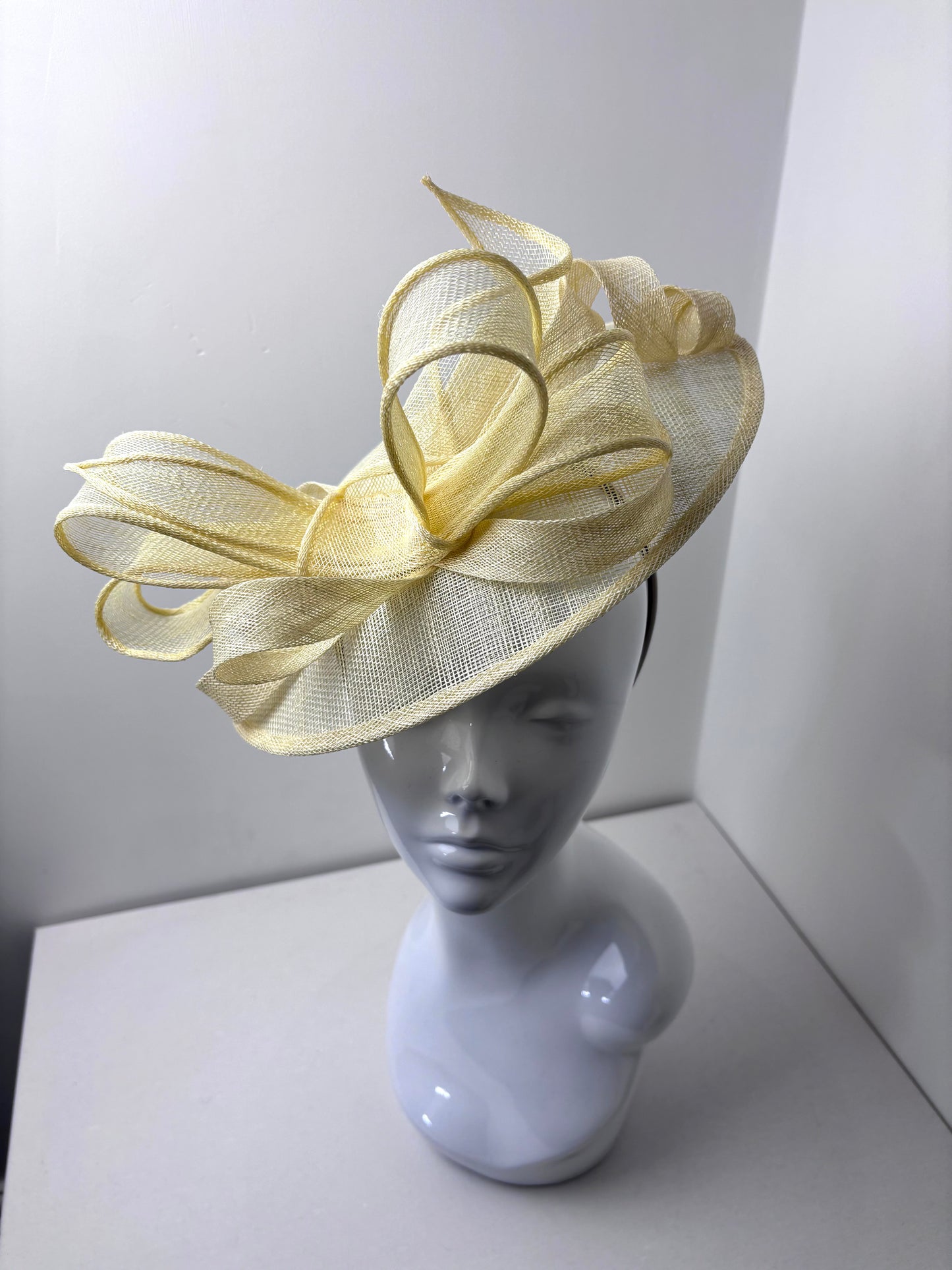 The Belsay Butter Yellow Sinamay Fascinator