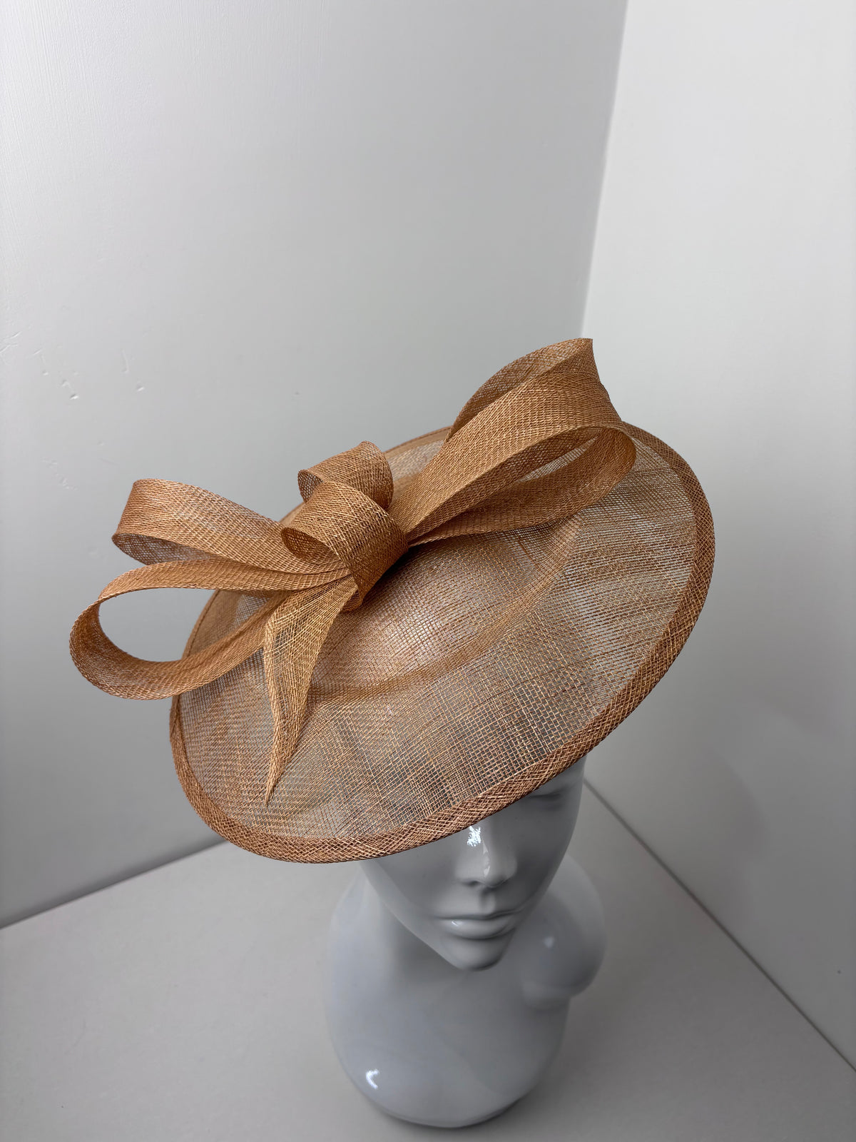 The Morpeth Bespoke Toffee Bow Fascinator