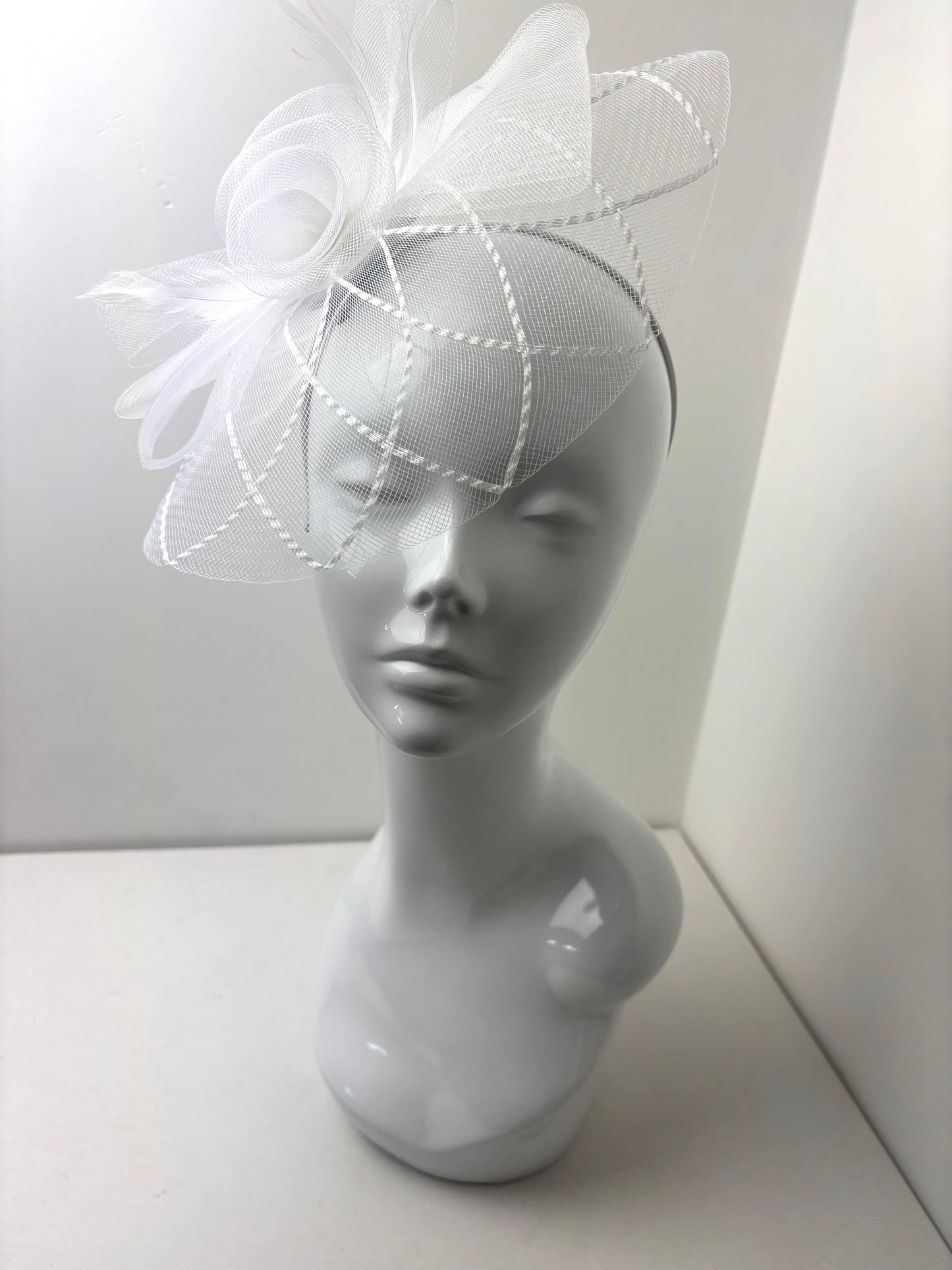 White Geo Veil Crin Floral Fascinator