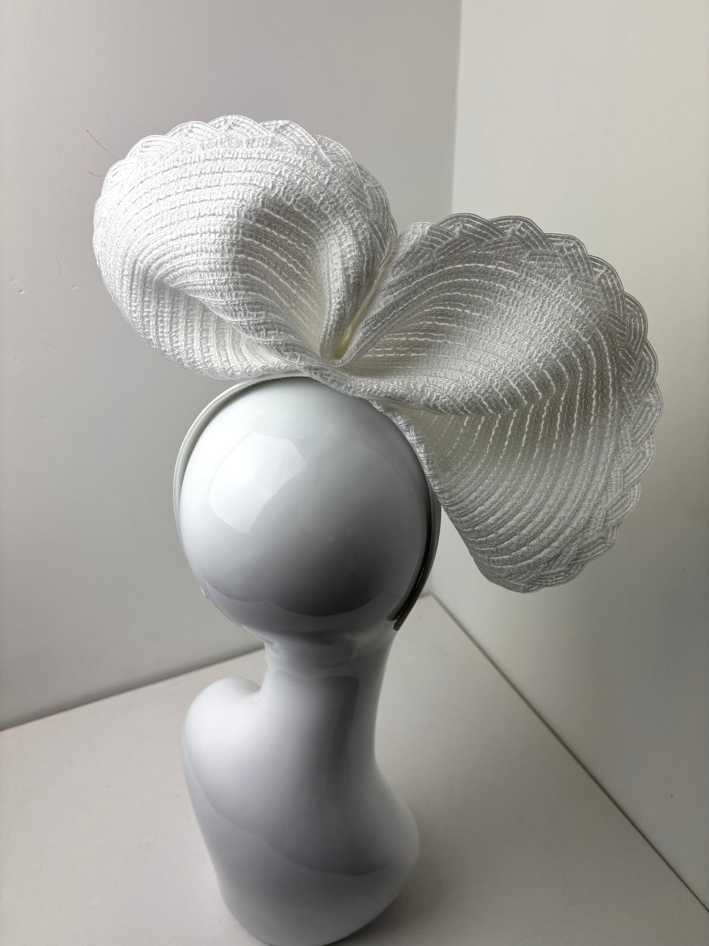 Bespoke White Sculpted Wave Fascinator