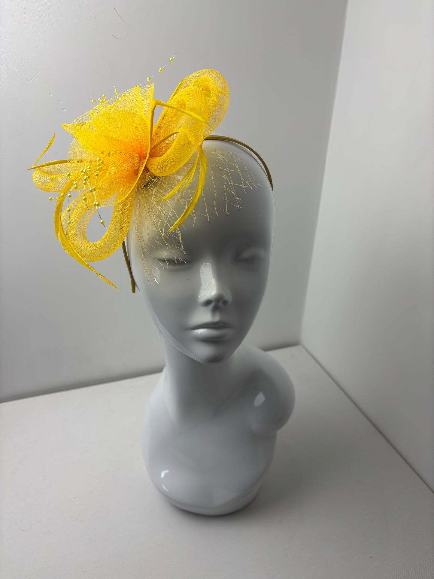 Bright Yellow Pearl Crin Fascinator