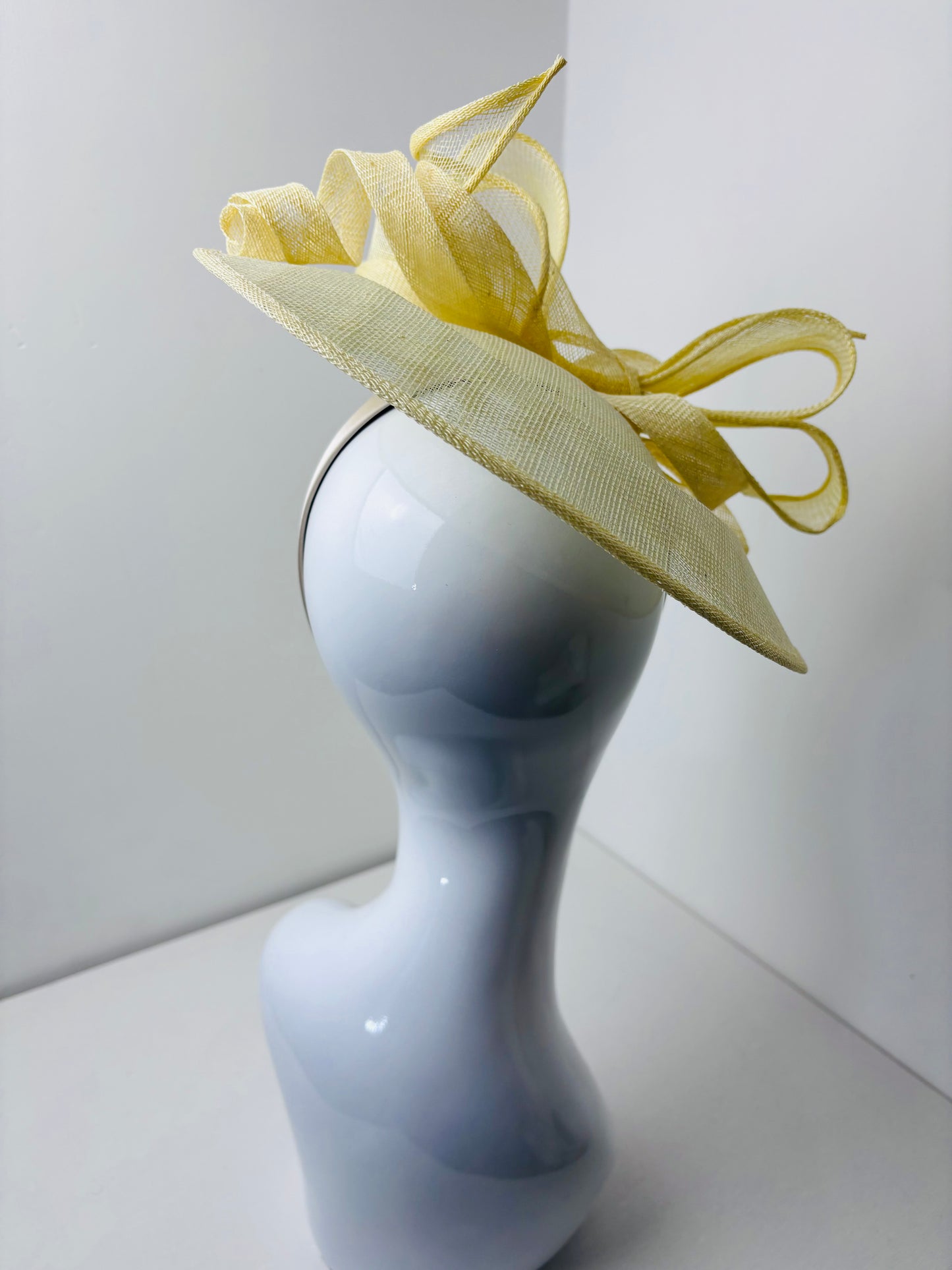 The Belsay Butter Yellow Sinamay Fascinator
